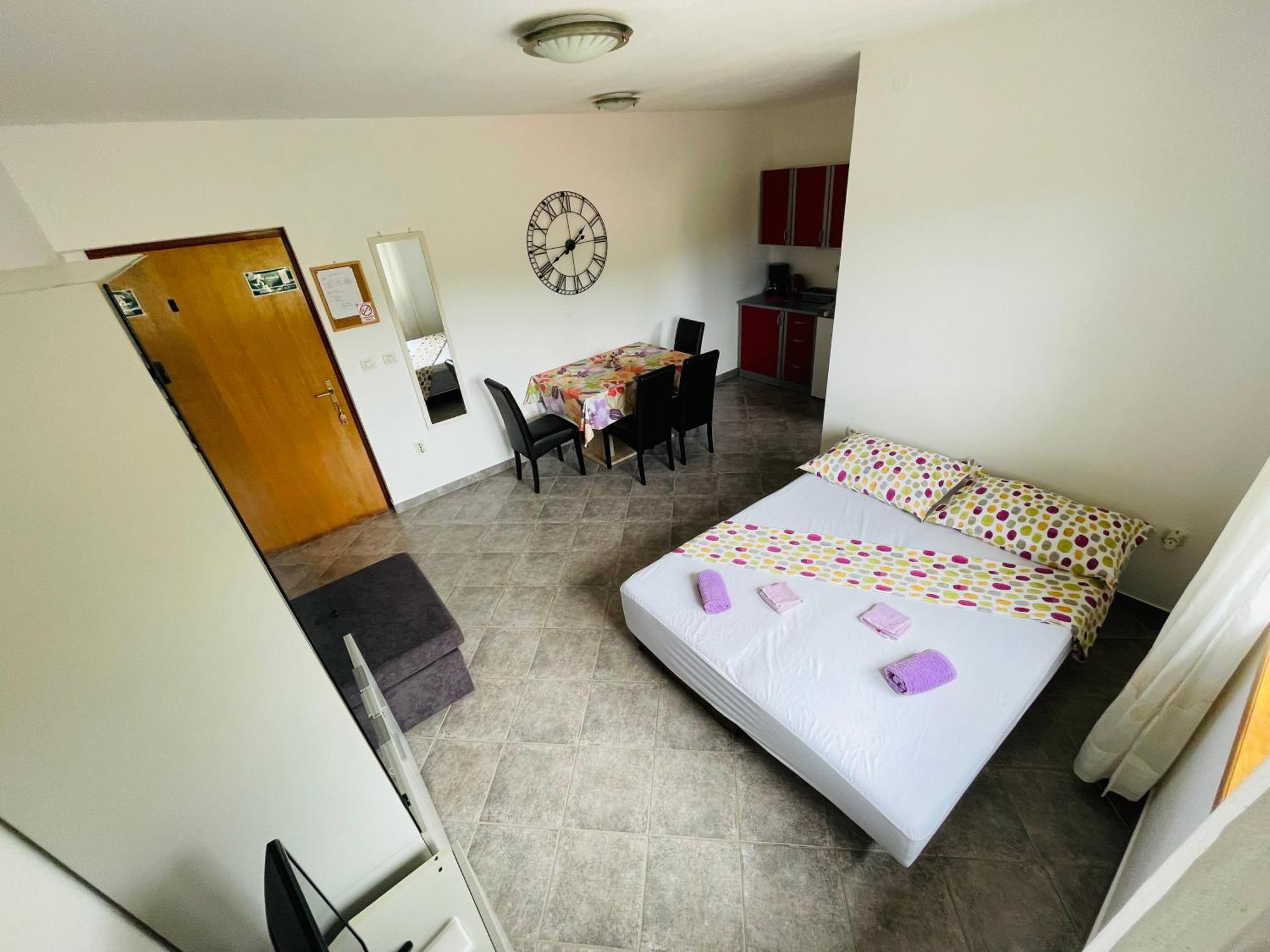 Apartments Kordic Vis Exterior foto